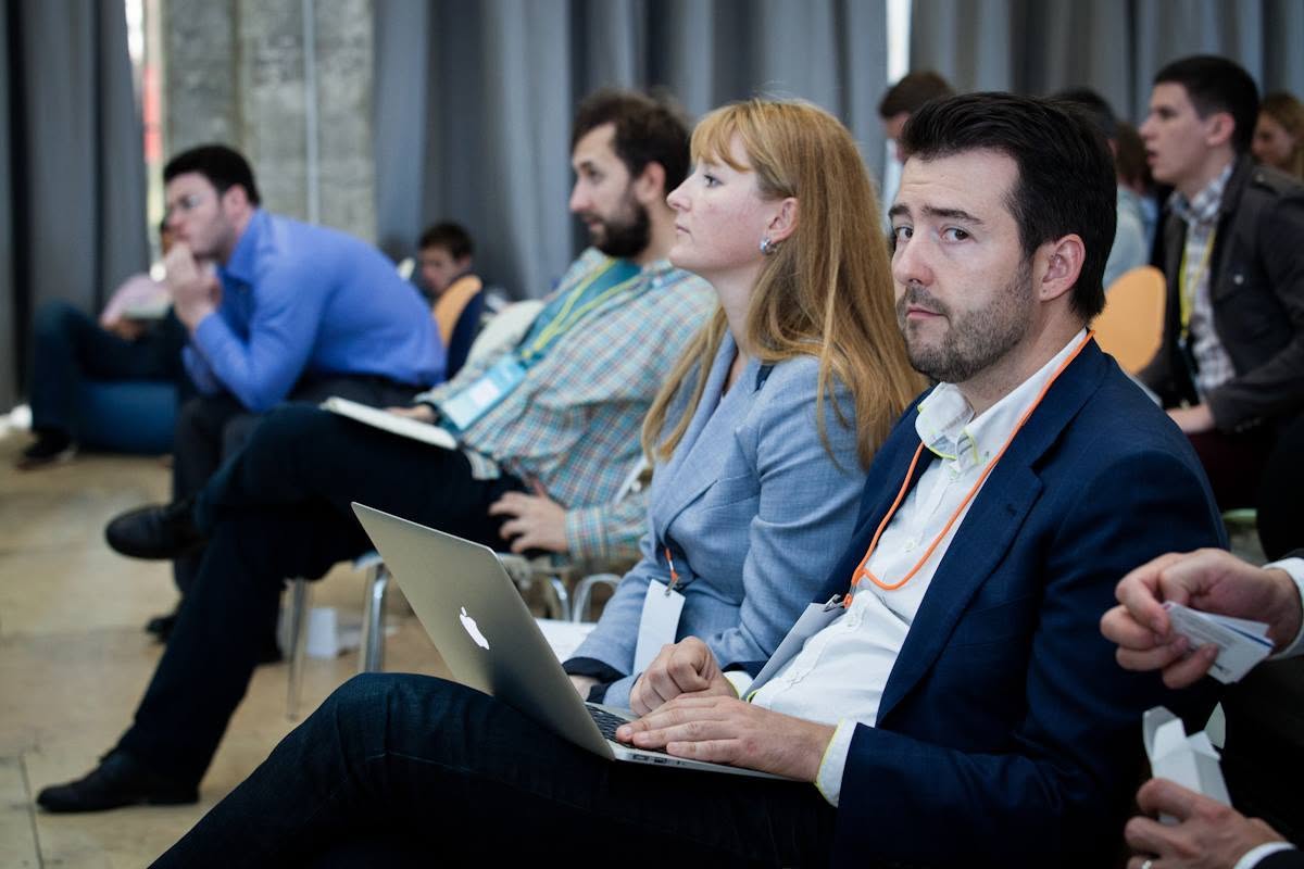 Professionals participating in an Innovation Labs course